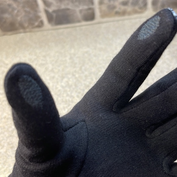 ALABAMA FANS GLOVES 🧤 HOUNDSTOOTH BLACK AND WHITE.  LOVE ❤️ THE HOUNDSTOOTH - Picture 7 of 9